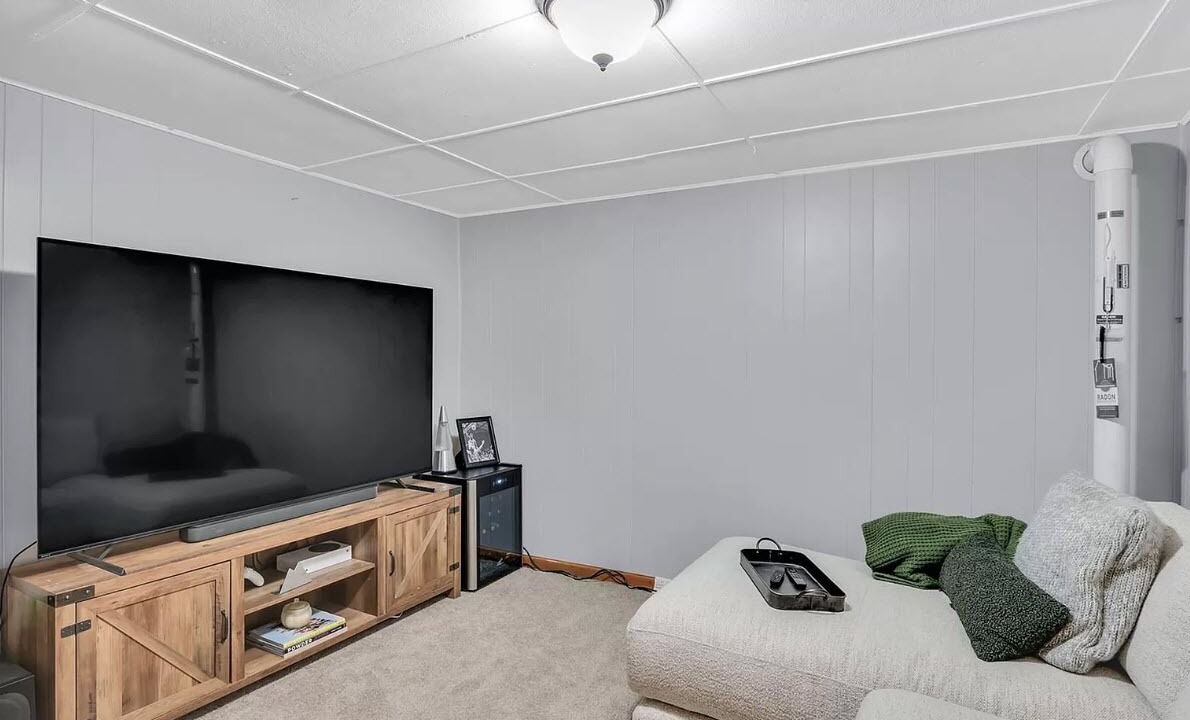 Photo of Bedroom in Shadow Mountain