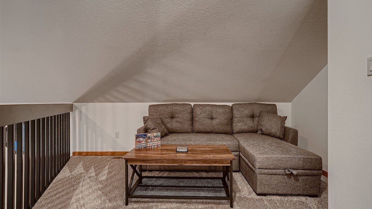 Photo of Livingroom in Bailey