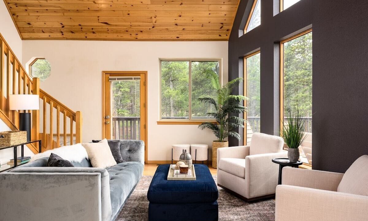 Photo of Livingroom in Black Hawk