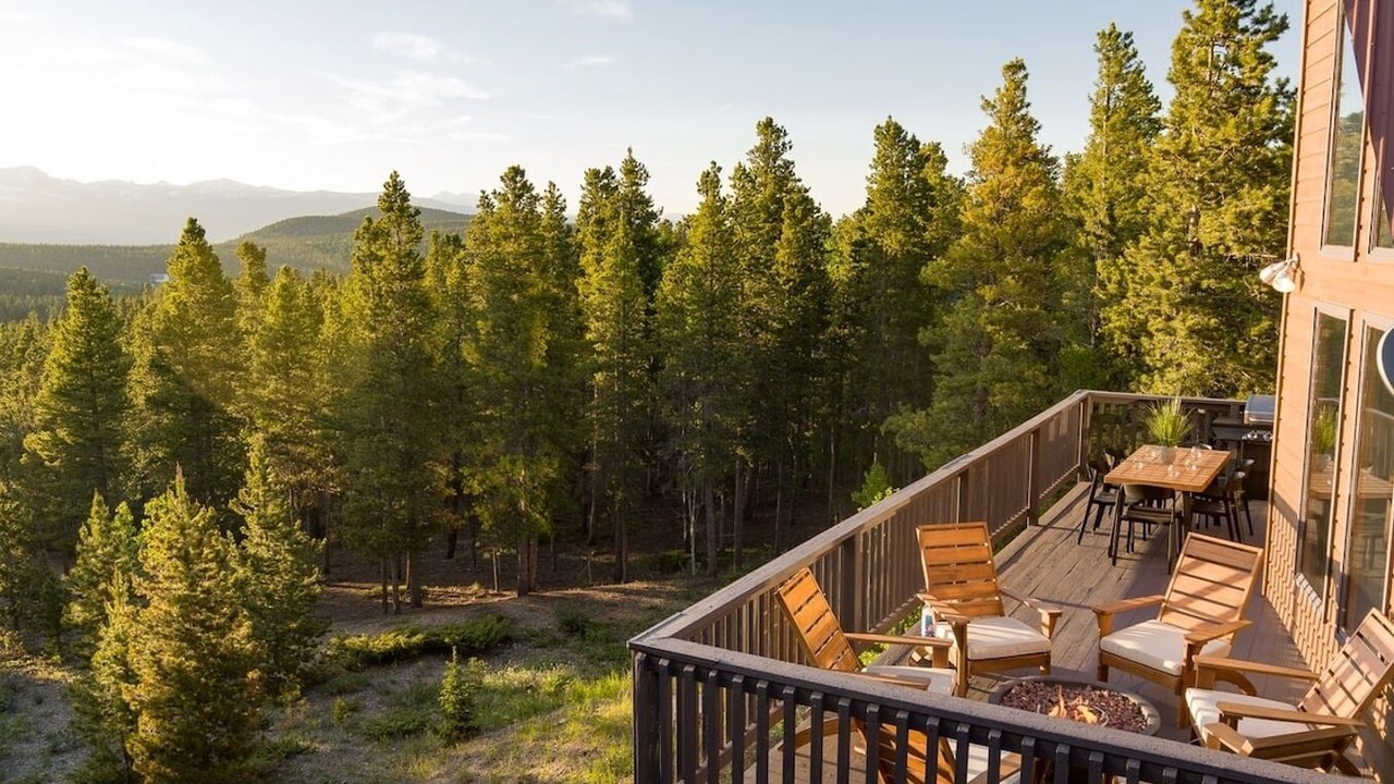 Photo of Outdoor in Black Hawk
