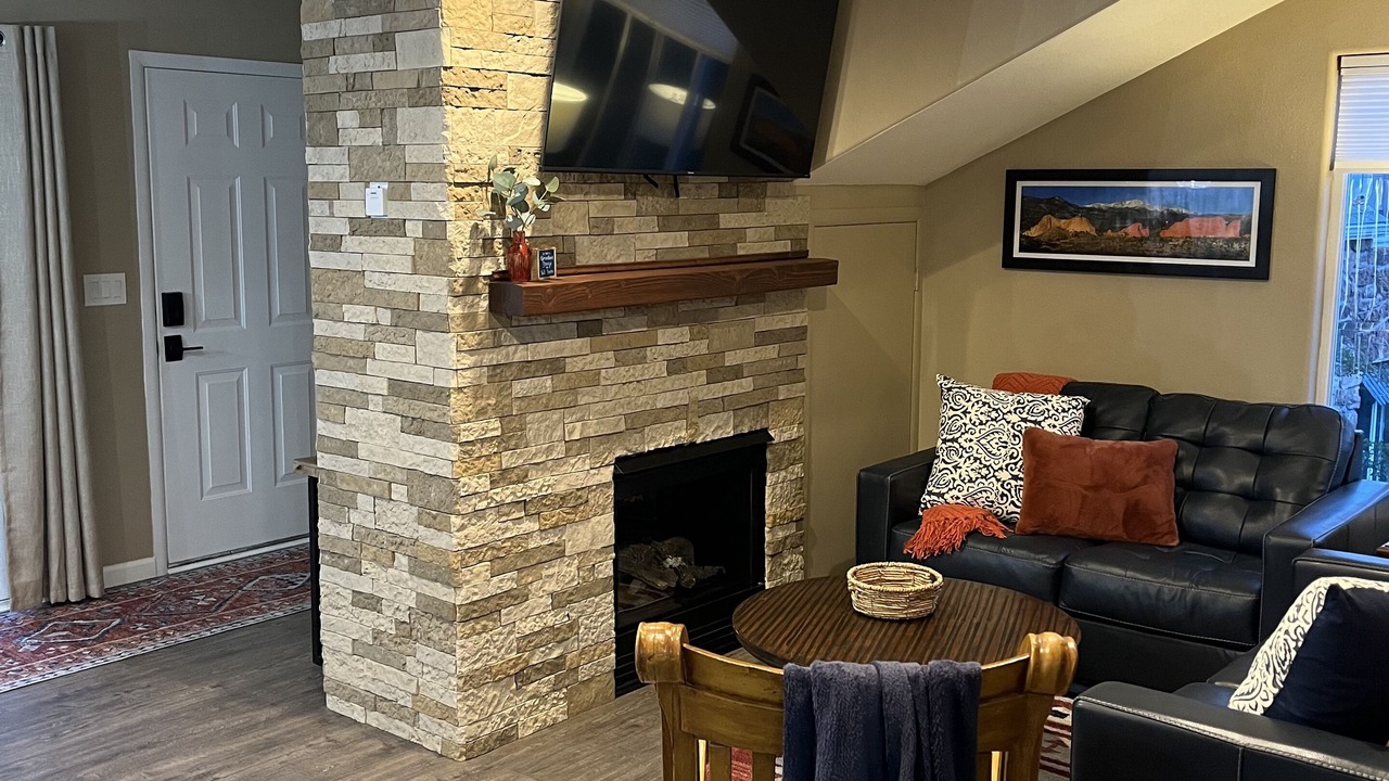 Photo of Livingroom in Cascade-Chipita Park