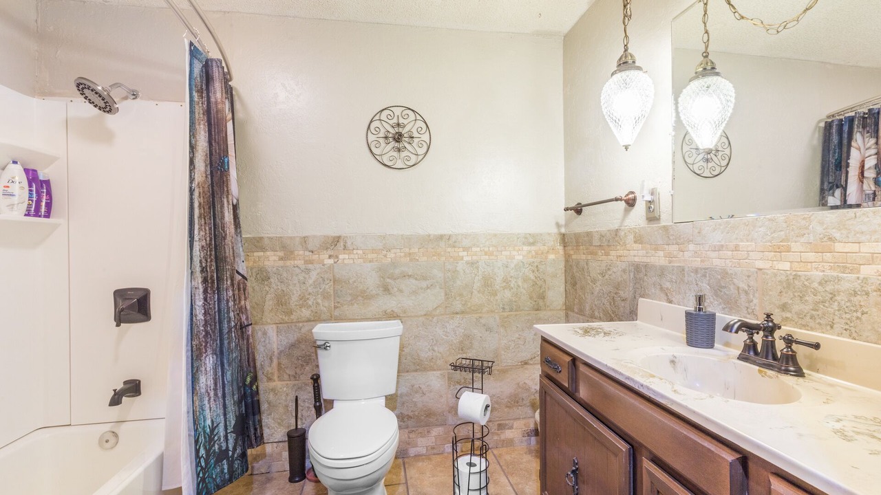 Photo of Bathroom in Idlewild Estates