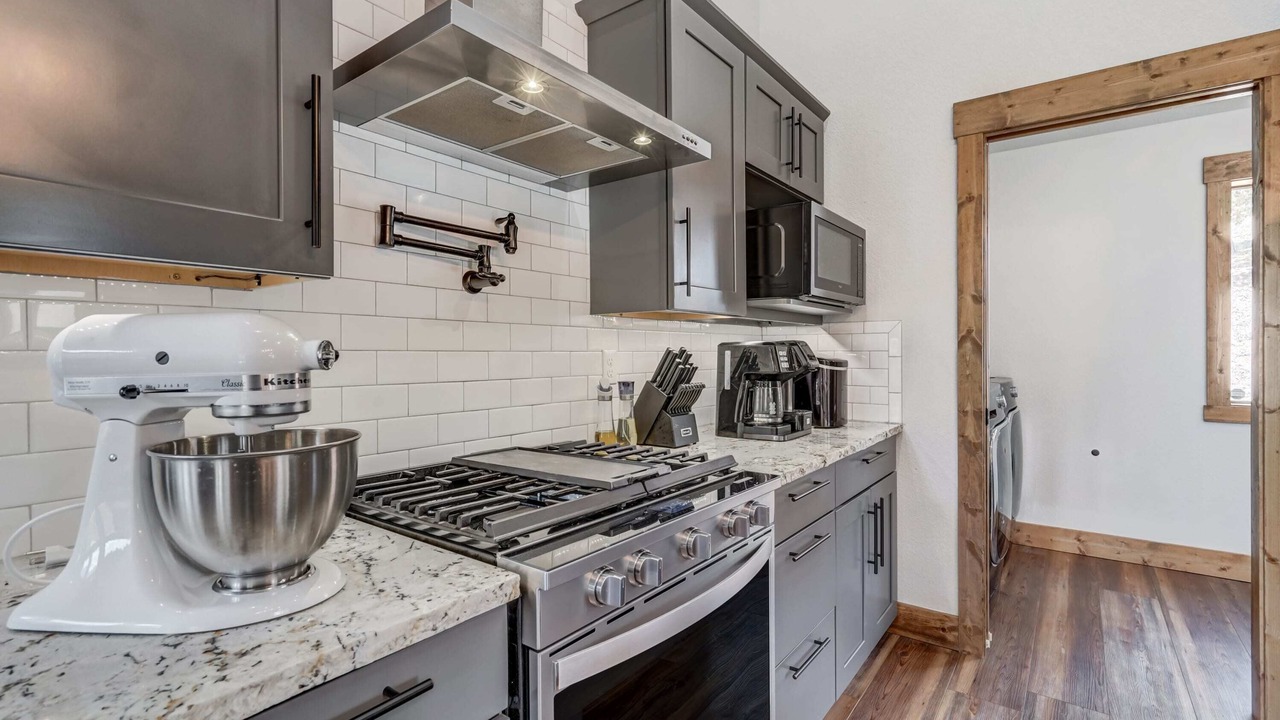 Photo of Kitchen in Rainbow Valley