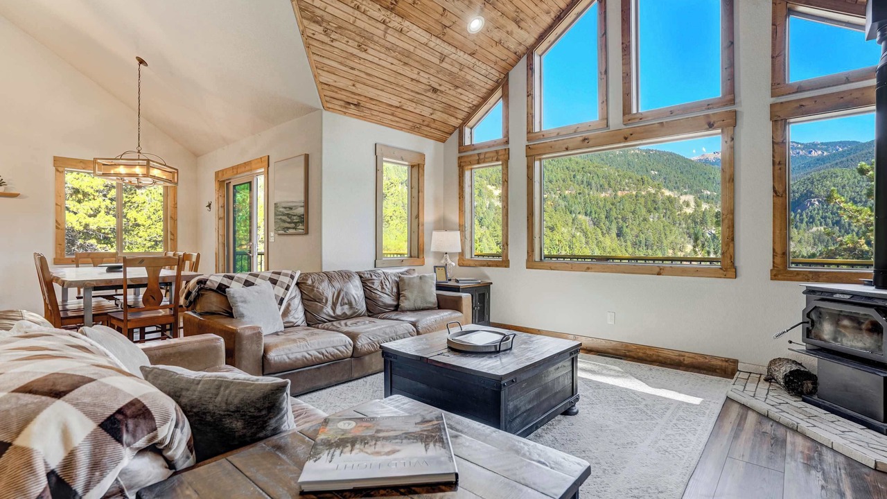 Photo of Livingroom in Rainbow Valley