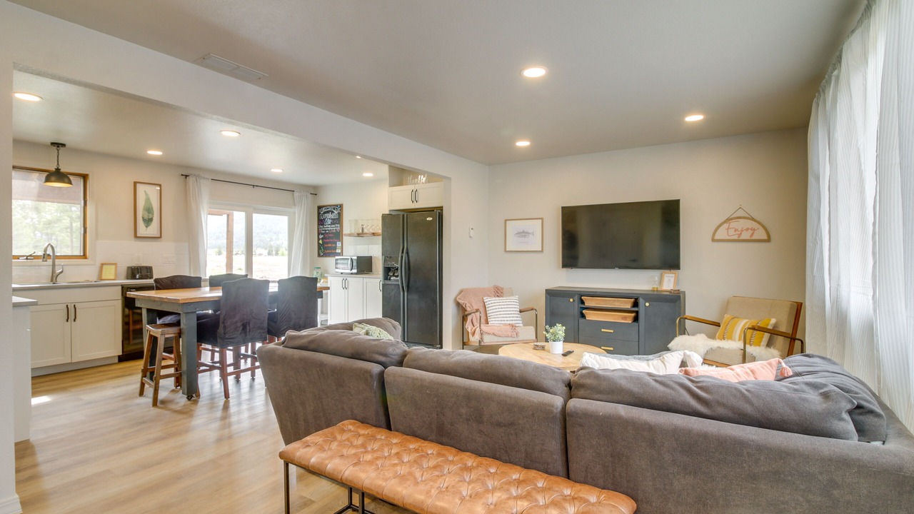Photo of Livingroom in Ponderosa Pines