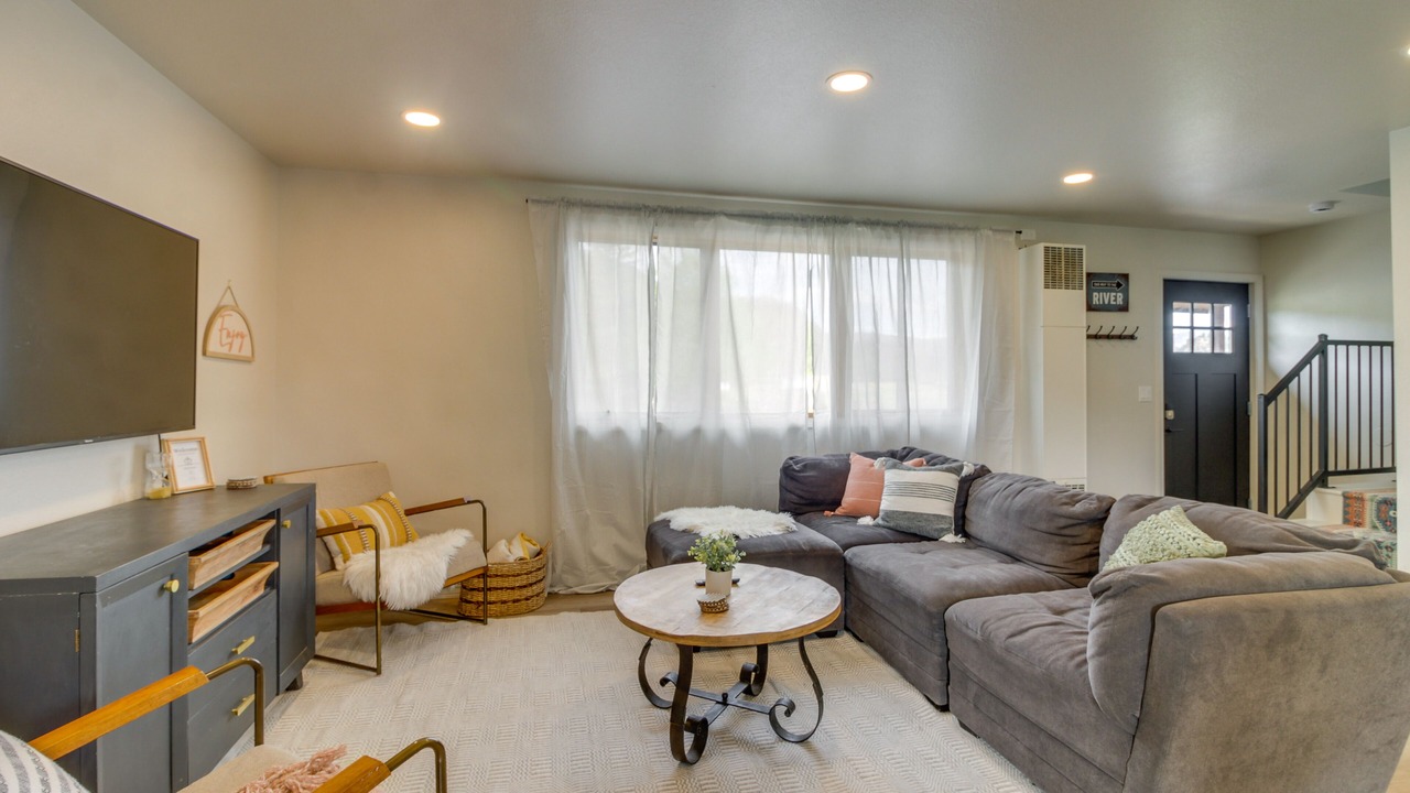 Photo of Livingroom in Ponderosa Pines