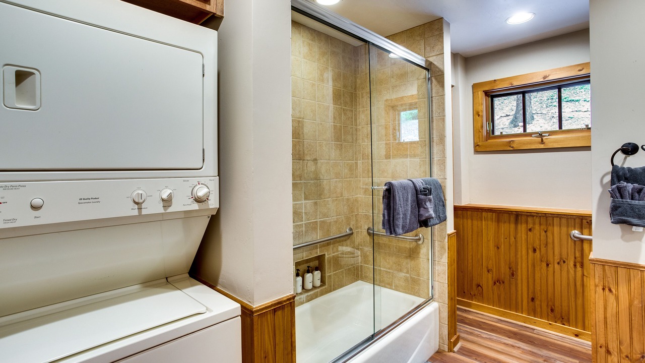 Photo of Bathroom in Almont