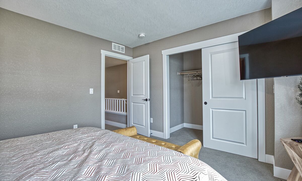 Photo of Bedroom in Old Town North