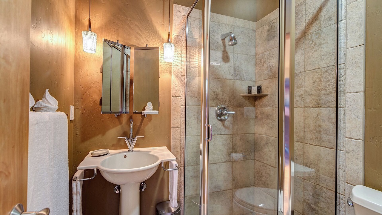 Photo of Bathroom in Breckenridge Heights