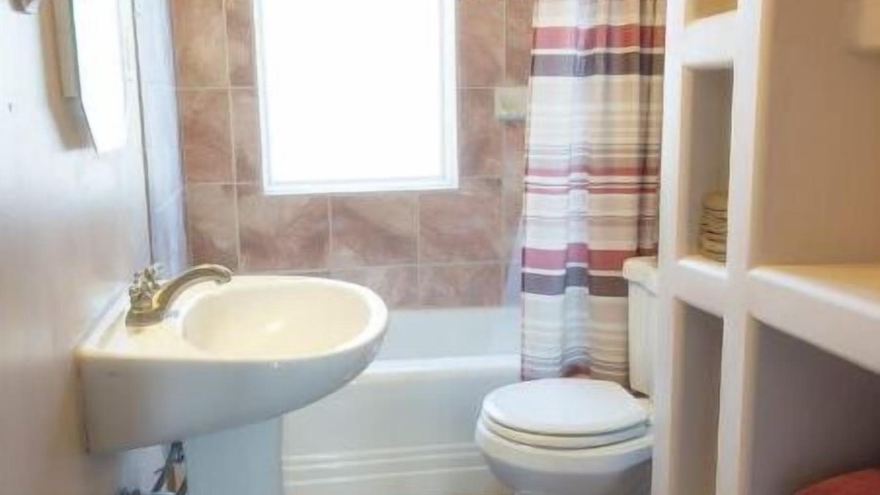 Photo of Bathroom in Palisade