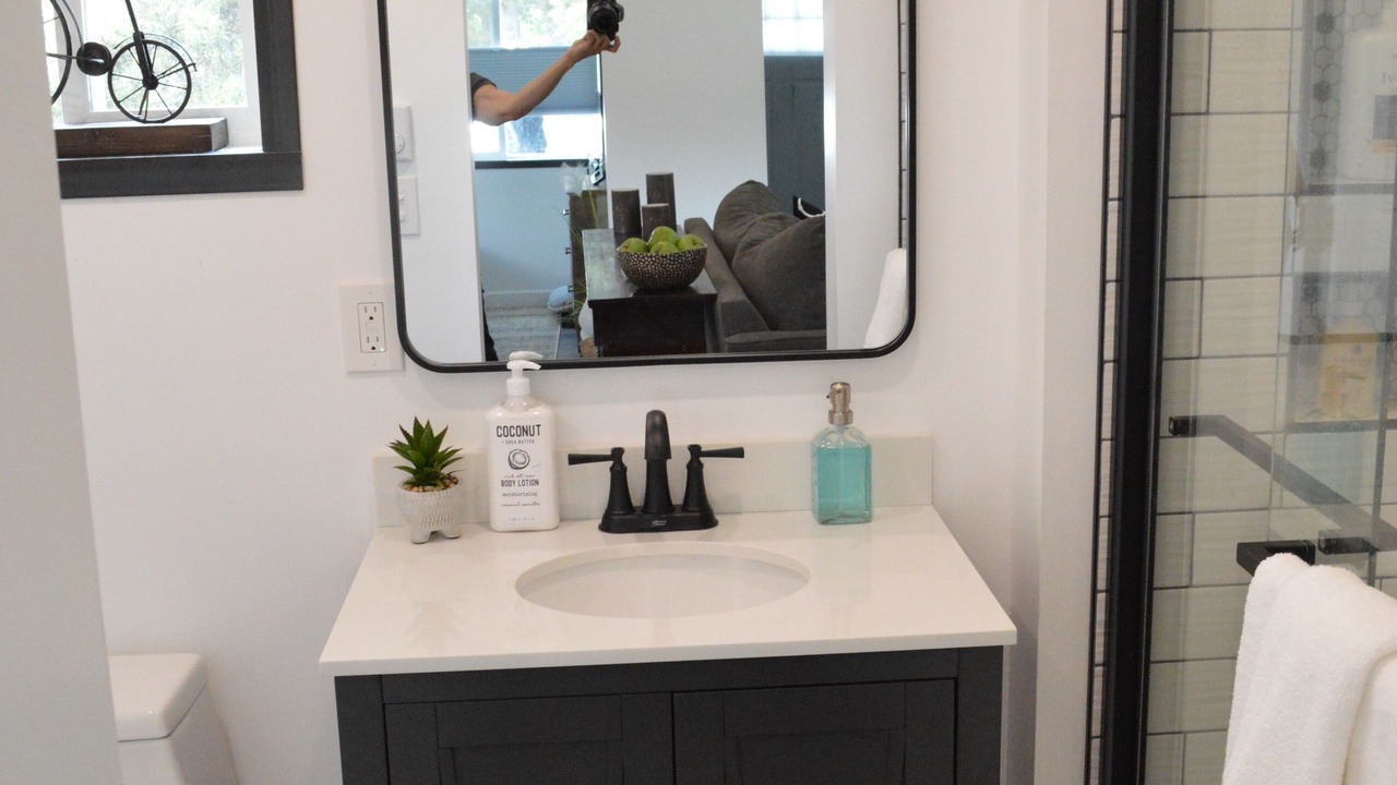 Photo of Bathroom in Black Hawk