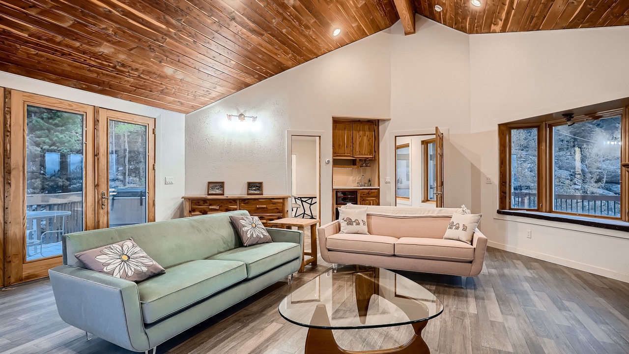 Photo of Bedroom in Black Hawk