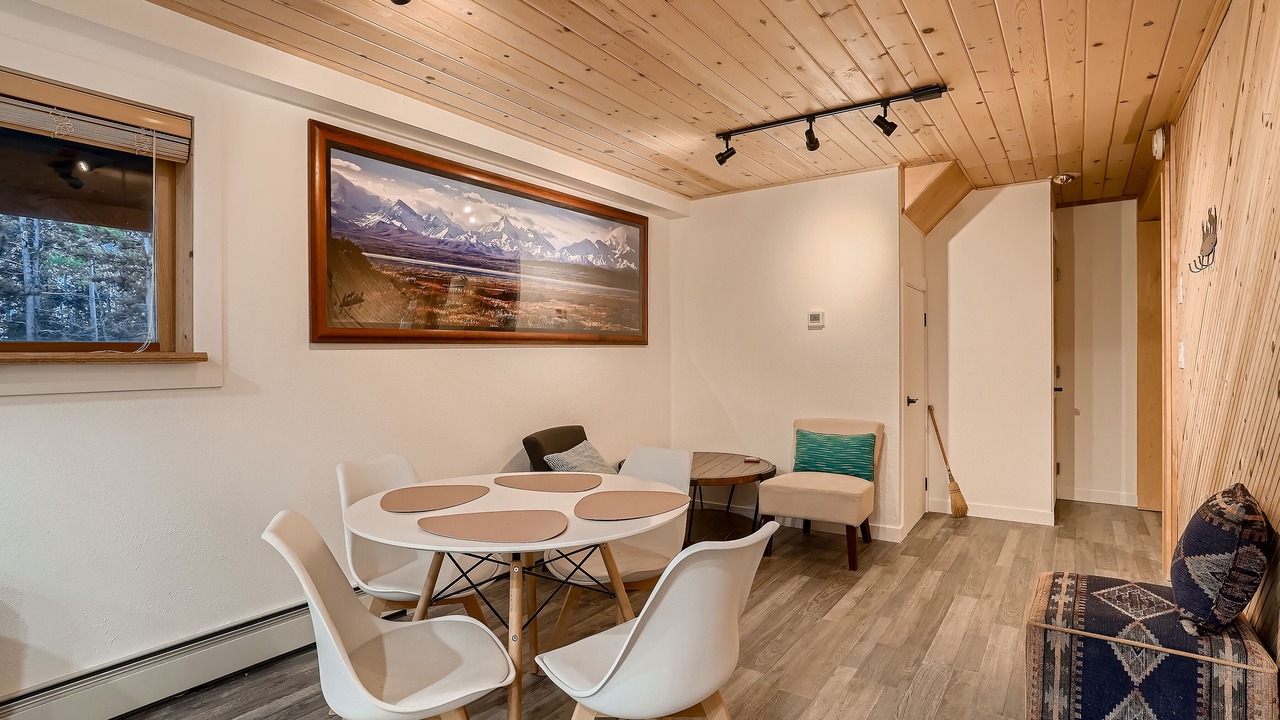 Photo of Bedroom in Black Hawk