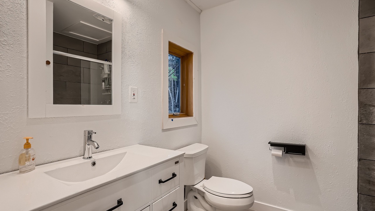 Photo of Bathroom in Black Hawk
