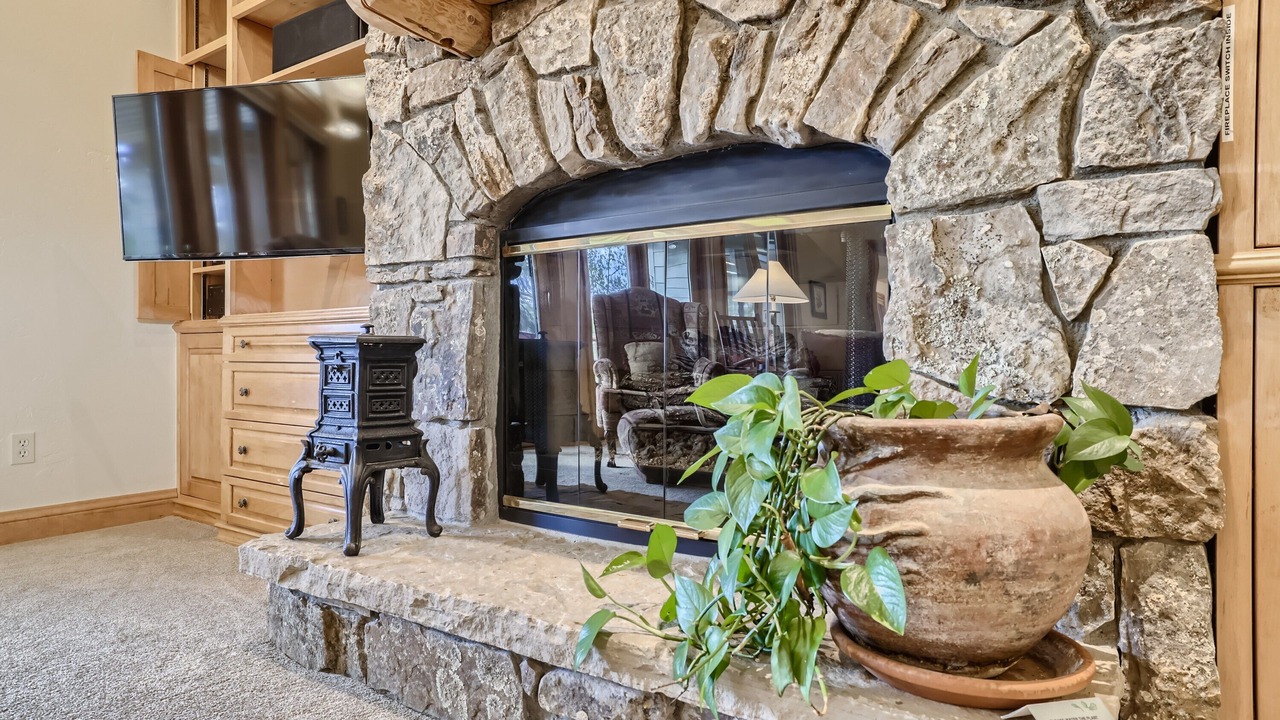 Photo of Bedroom in Three Peaks