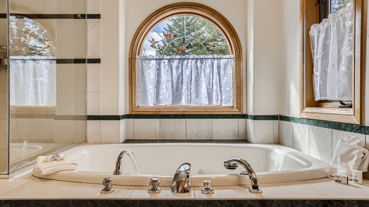 Photo of Bathroom in Three Peaks