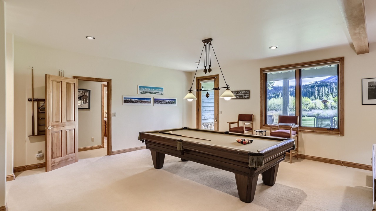 Photo of Bedroom in Three Peaks