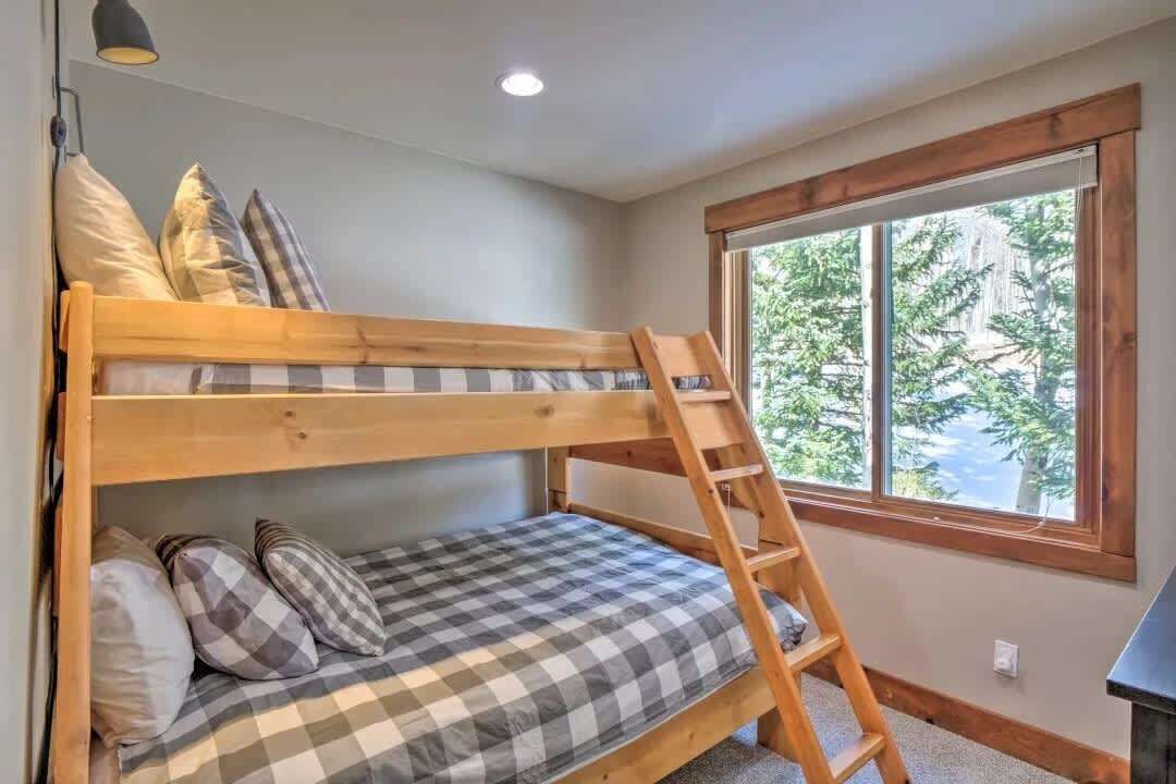 Photo of Bedroom in Alma