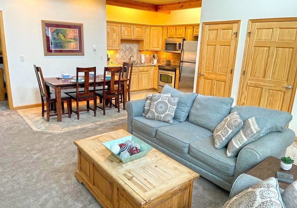 Photo of Livingroom in Stanley Hills