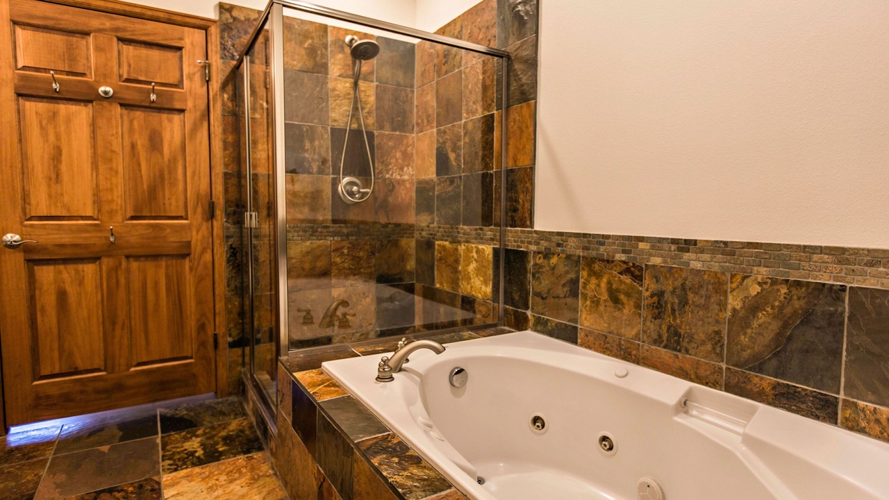 Photo of Bathroom in Stanley Hills