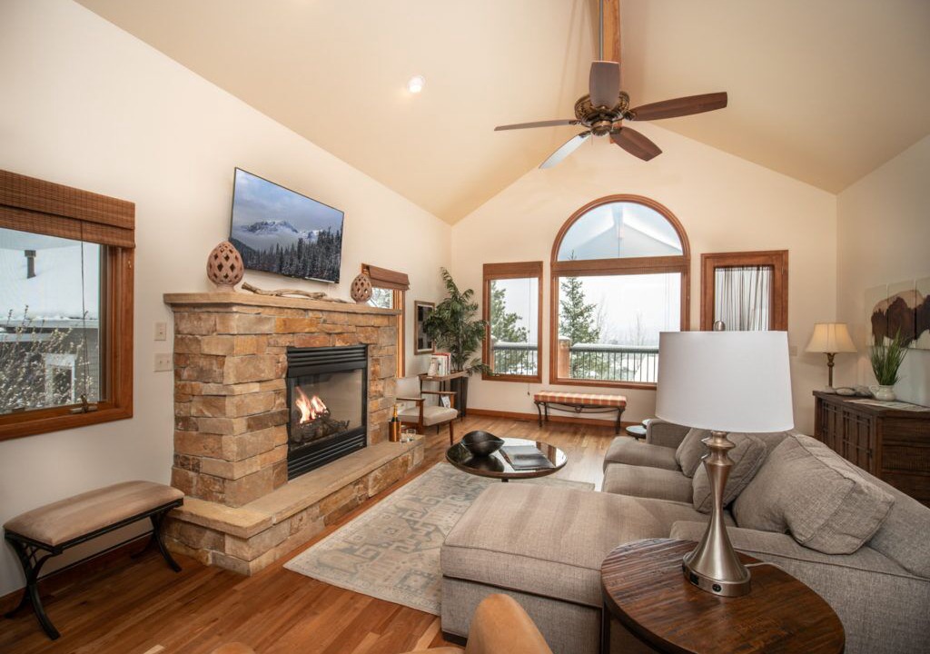 Photo of Livingroom in Stanley Hills