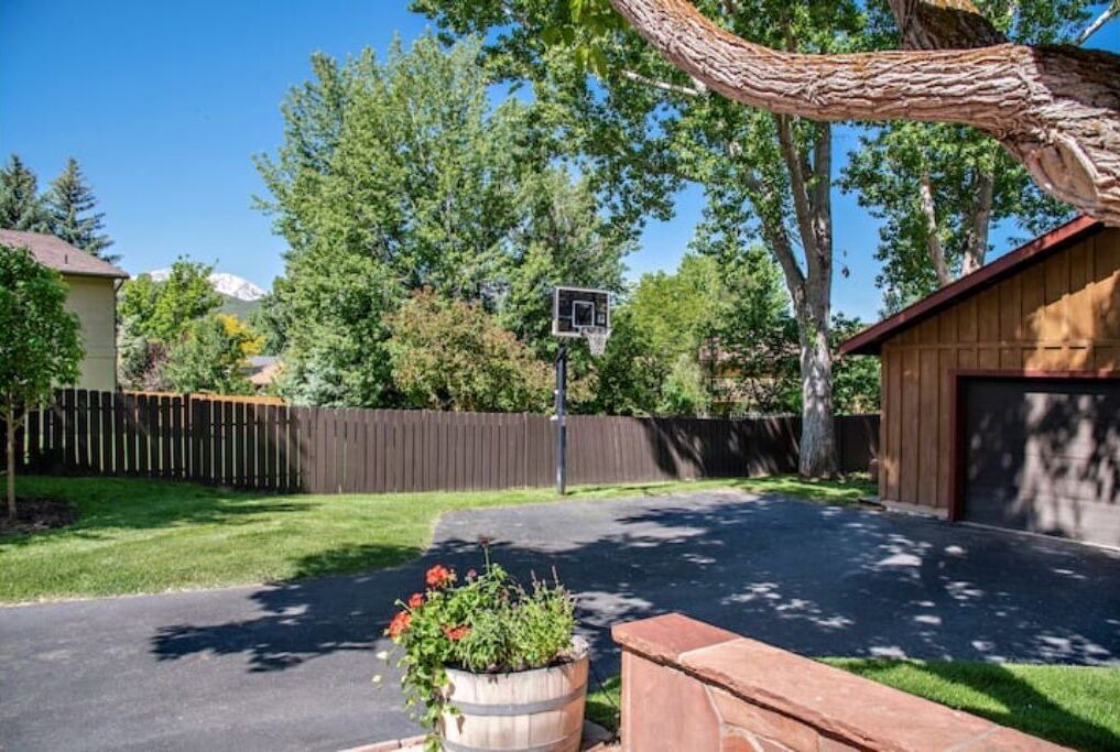 Photo of Outdoor in Basalt