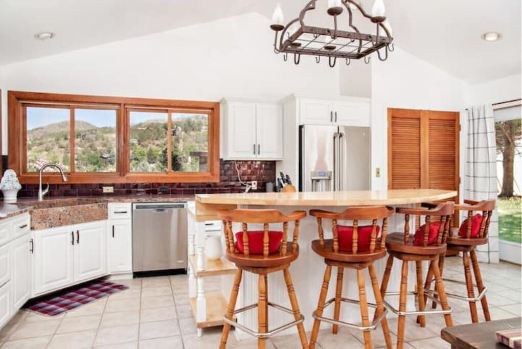 Photo of Kitchen in Basalt