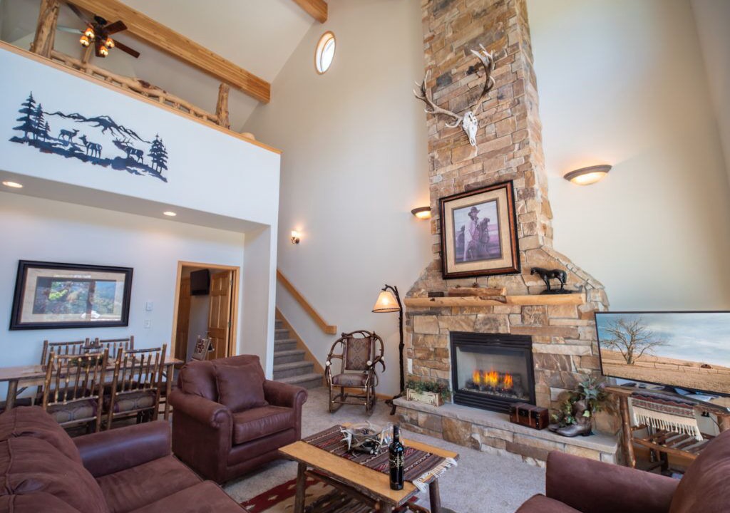 Photo of Livingroom in Stanley Hills