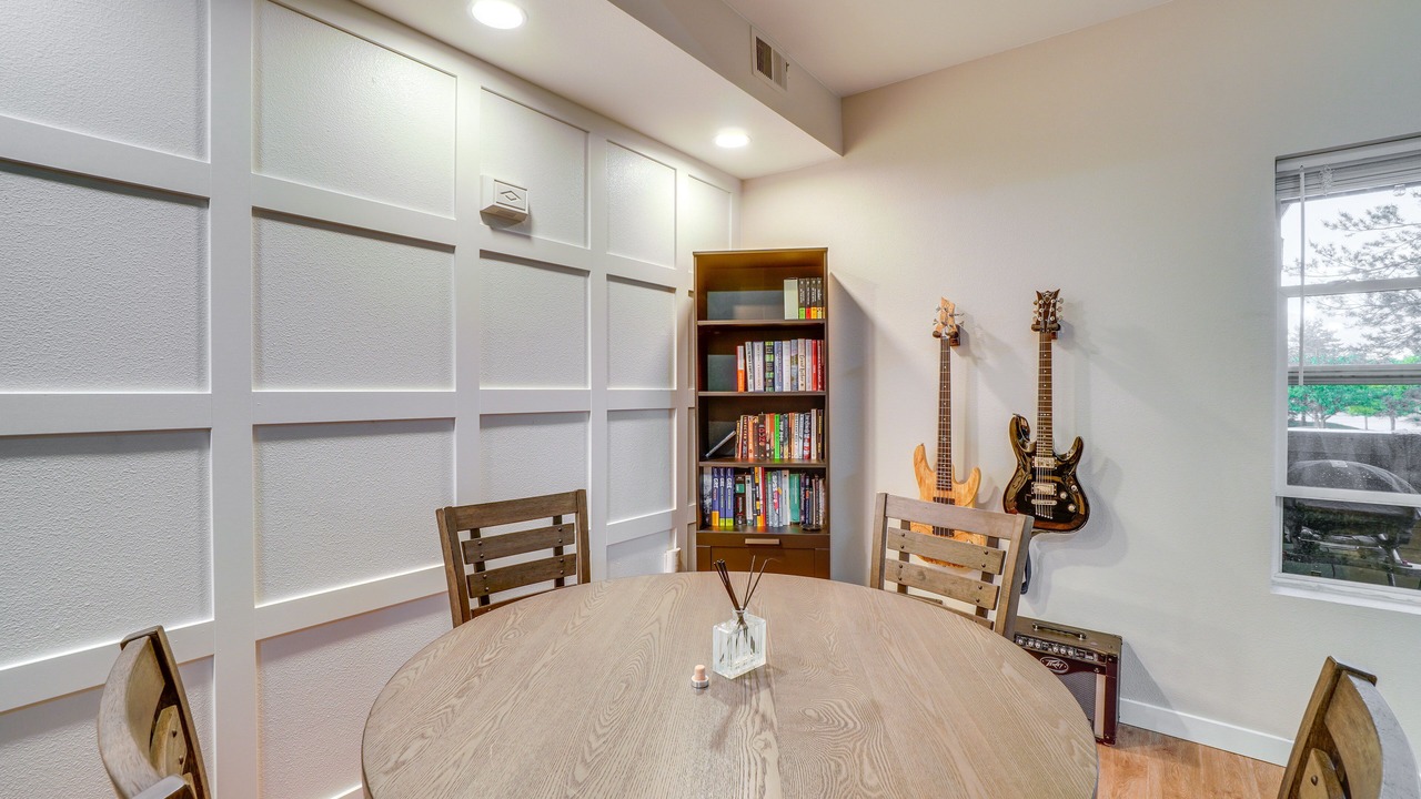 Photo of Bedroom in Aurora