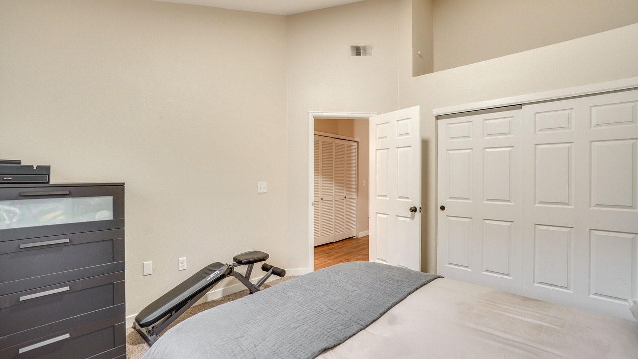 Photo of Bedroom in Aurora