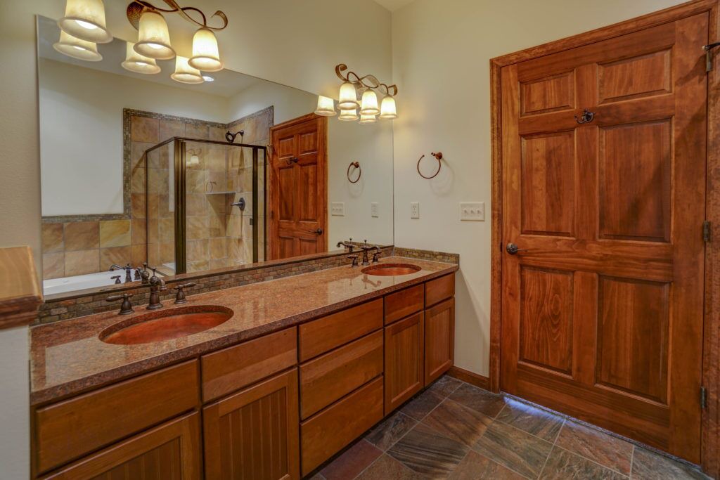 Photo of Bathroom in Stanley Hills