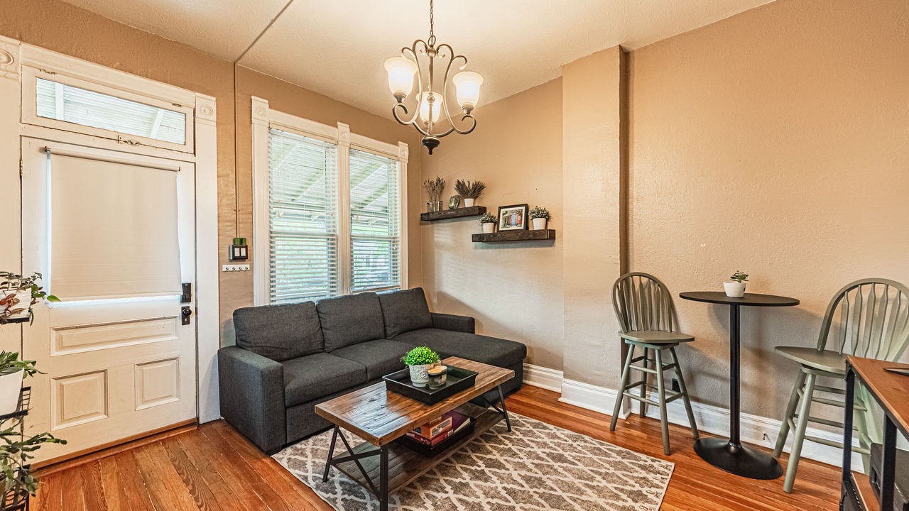Photo of Livingroom in Baker