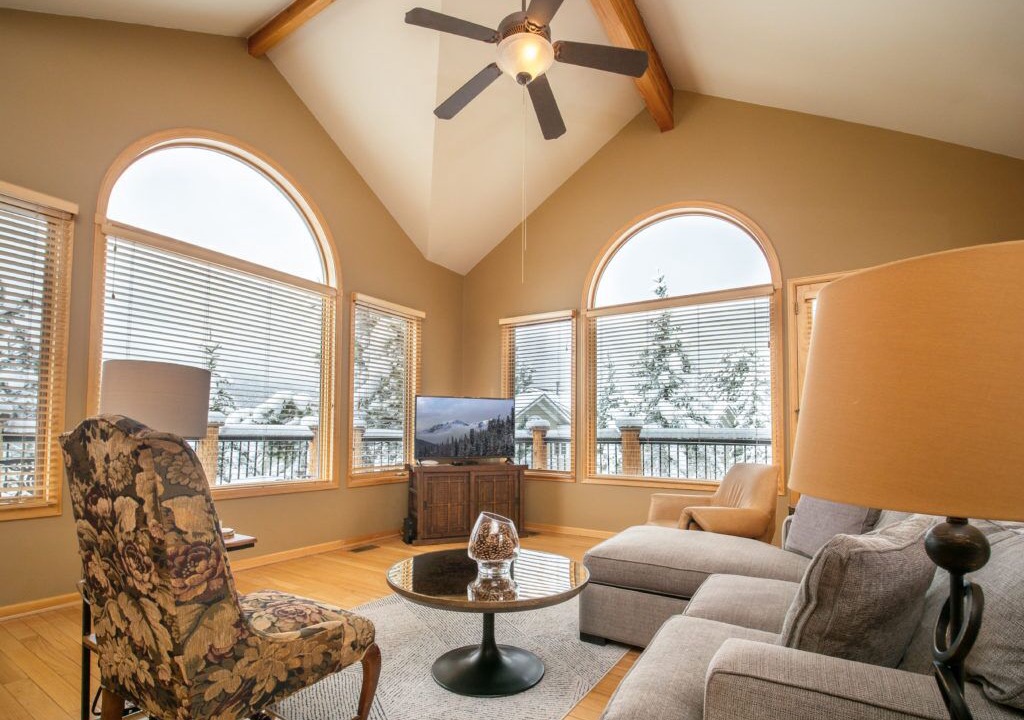 Photo of Livingroom in Stanley Hills