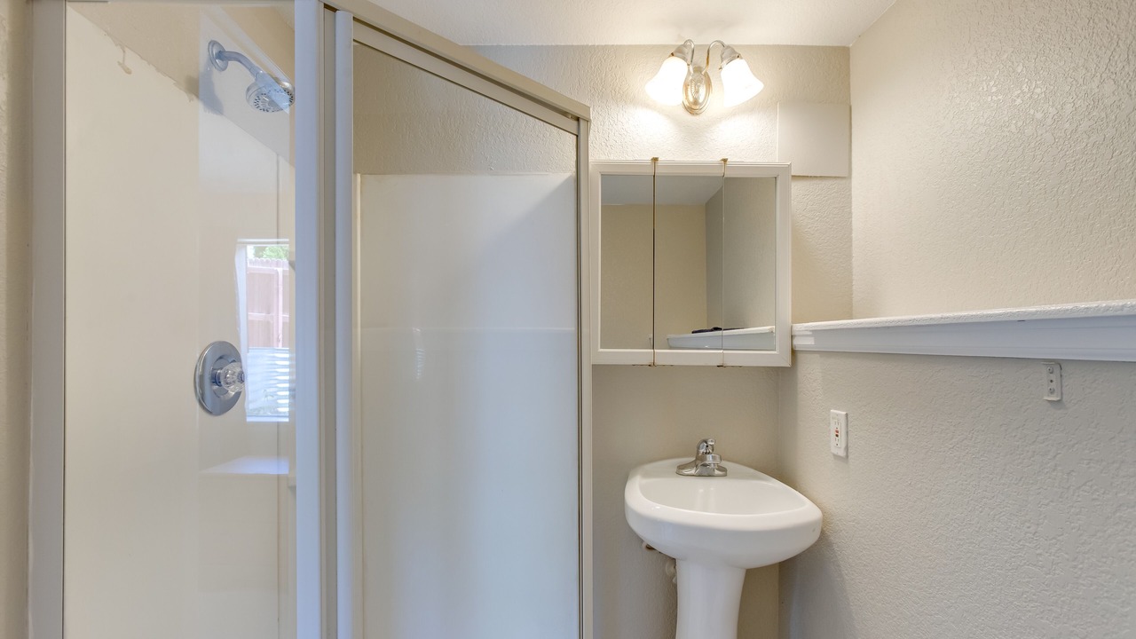 Photo of Bathroom in Sterling Hills