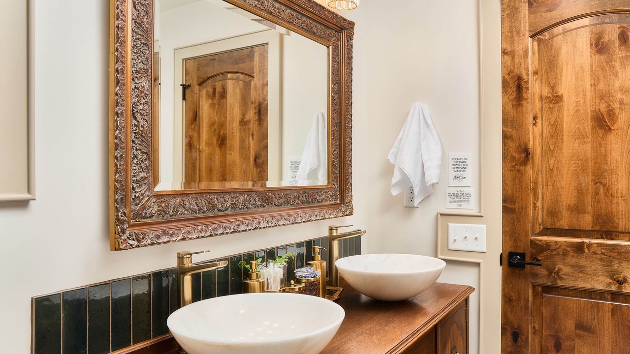 Photo of Bathroom in Cascade