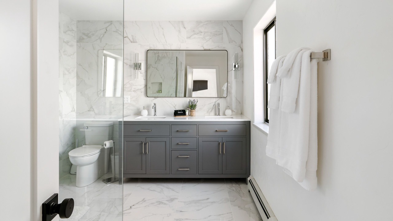 Photo of Bathroom in Palisade
