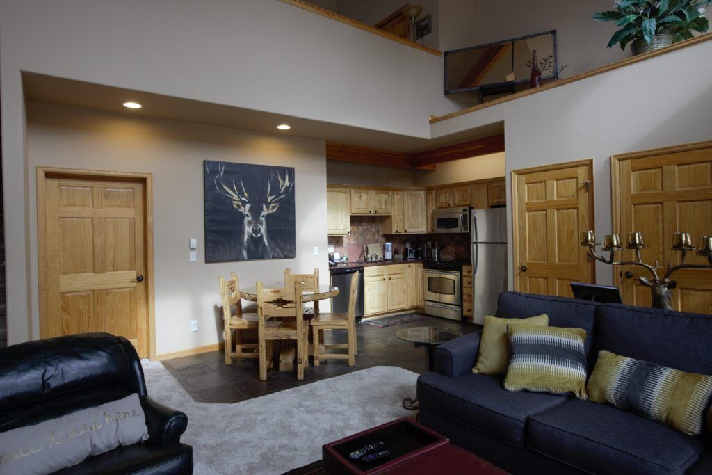Photo of Livingroom in Stanley Hills