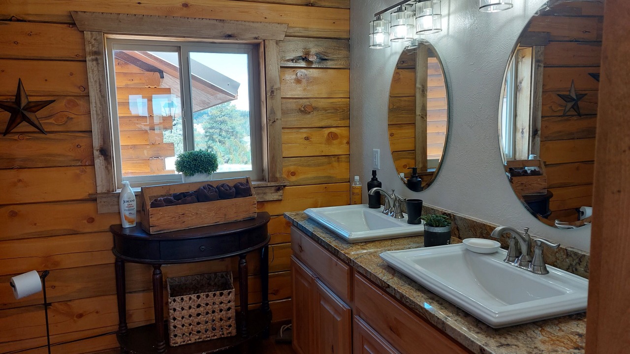 Photo of Bathroom in Westcliffe