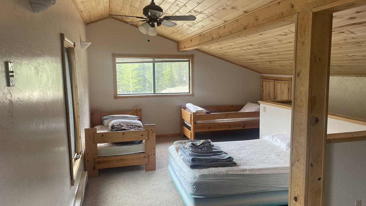 Photo of Bedroom in Lake City