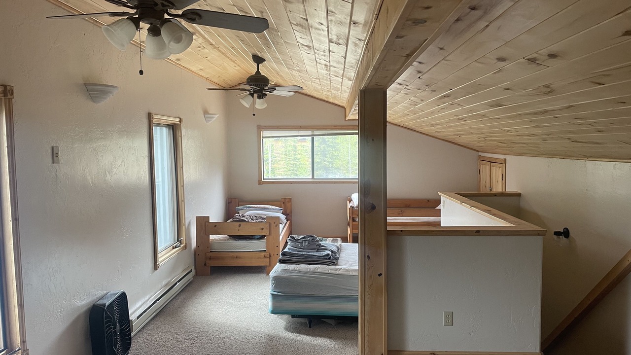 Photo of Bedroom in Lake City