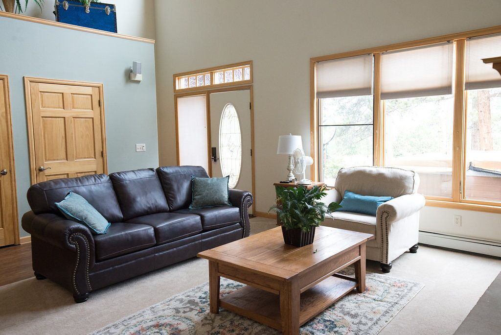 Photo of Livingroom in Stanley Hills