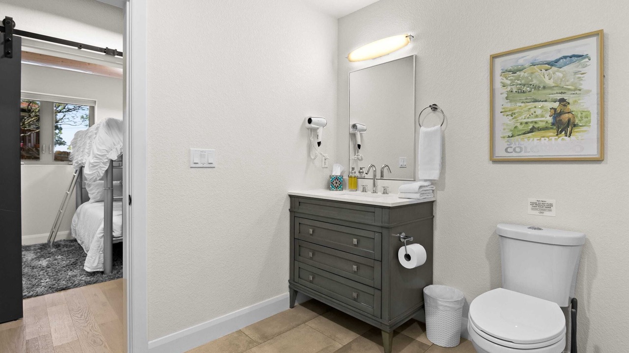 Photo of Bedroom in Broadmoor