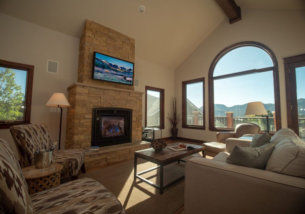 Photo of Livingroom in Stanley Hills