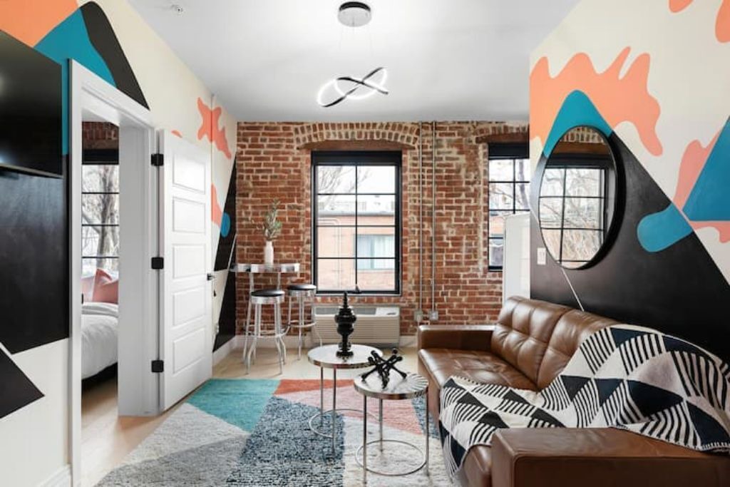 Photo of Livingroom in Golden Triangle