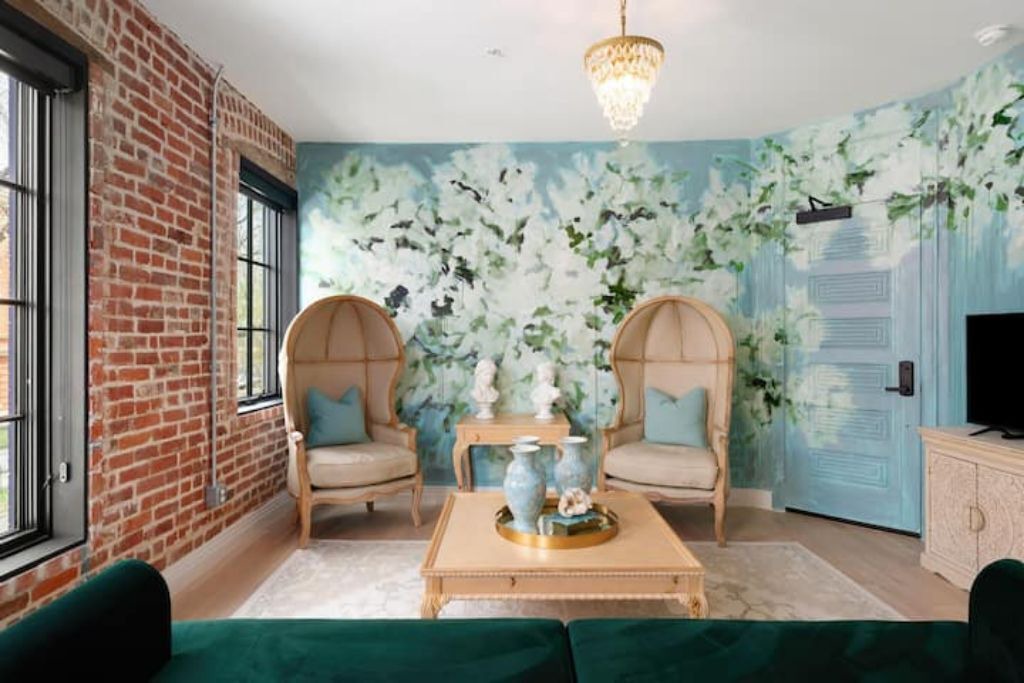 Photo of Livingroom in Golden Triangle
