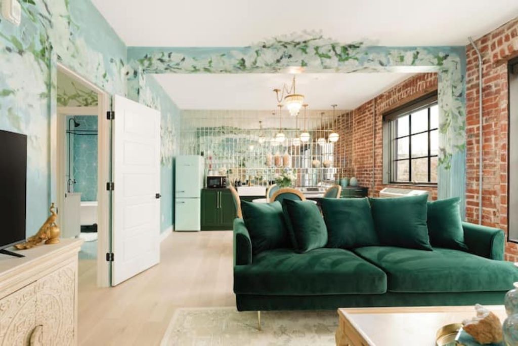 Photo of Livingroom in Golden Triangle