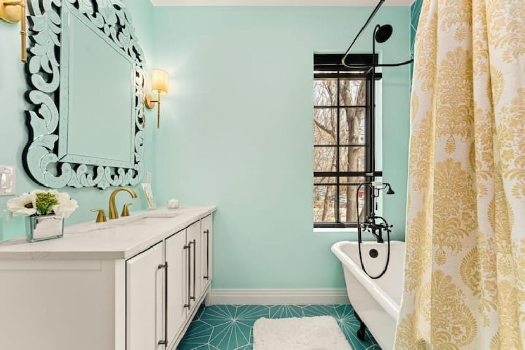 Photo of Bathroom in Golden Triangle