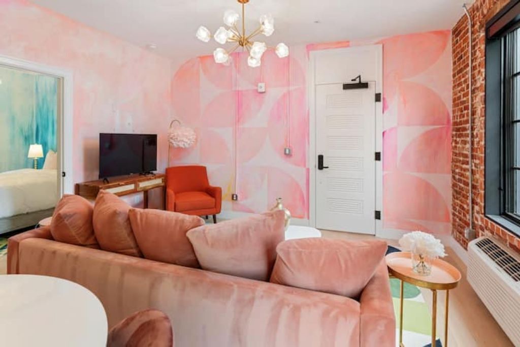 Photo of Livingroom in Golden Triangle