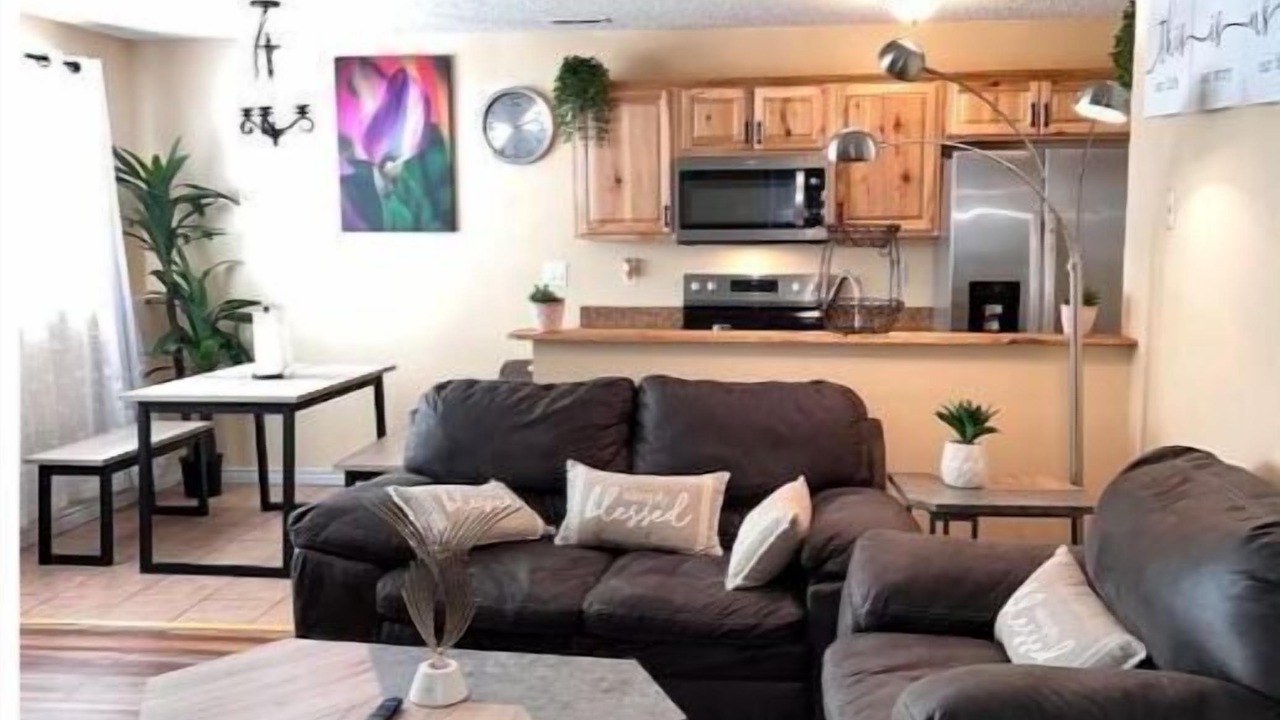 Photo of Livingroom in Southeast Colorado Springs