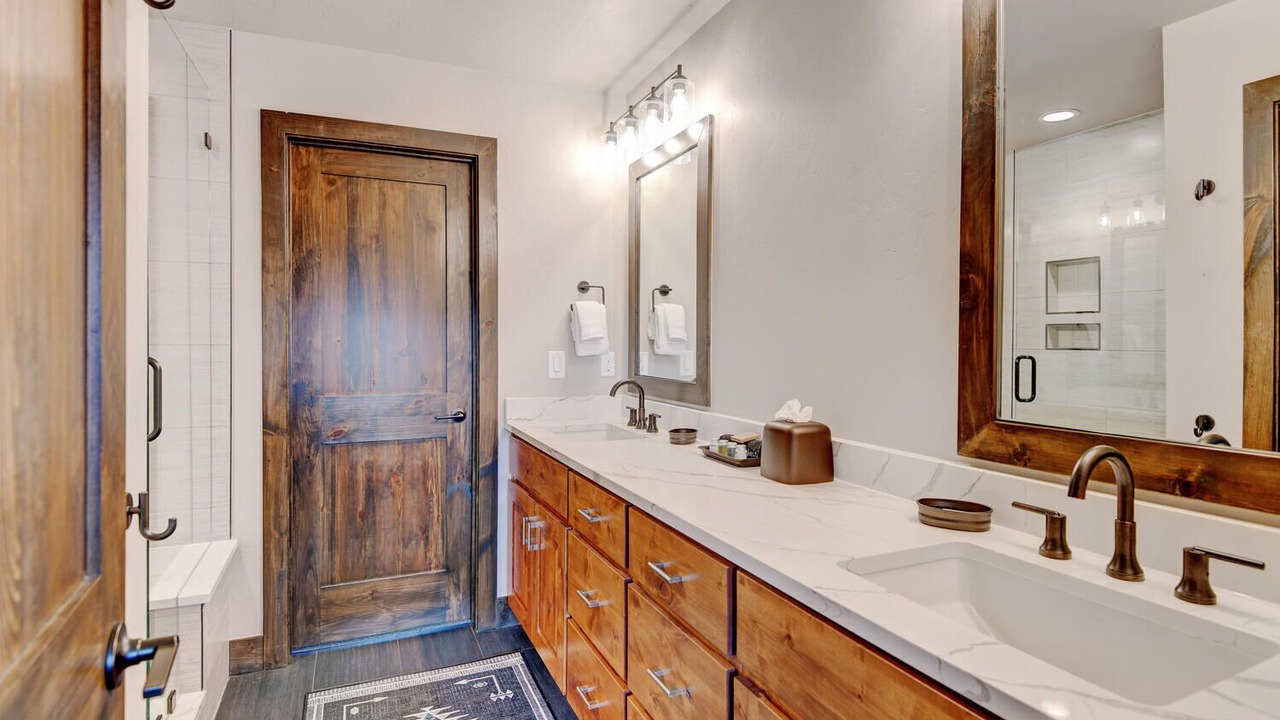 Photo of Bathroom in Rendezvous